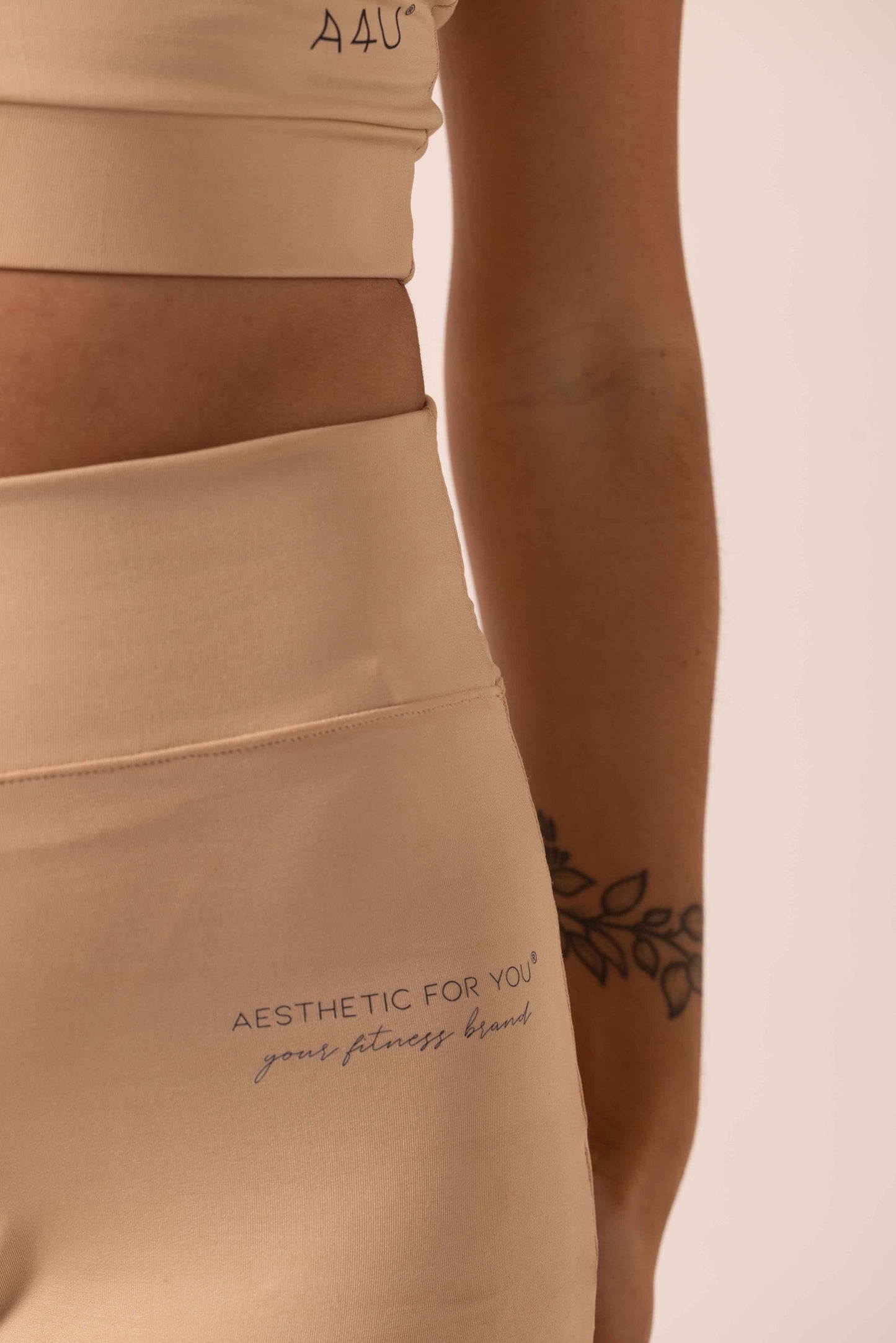 Biker Capri